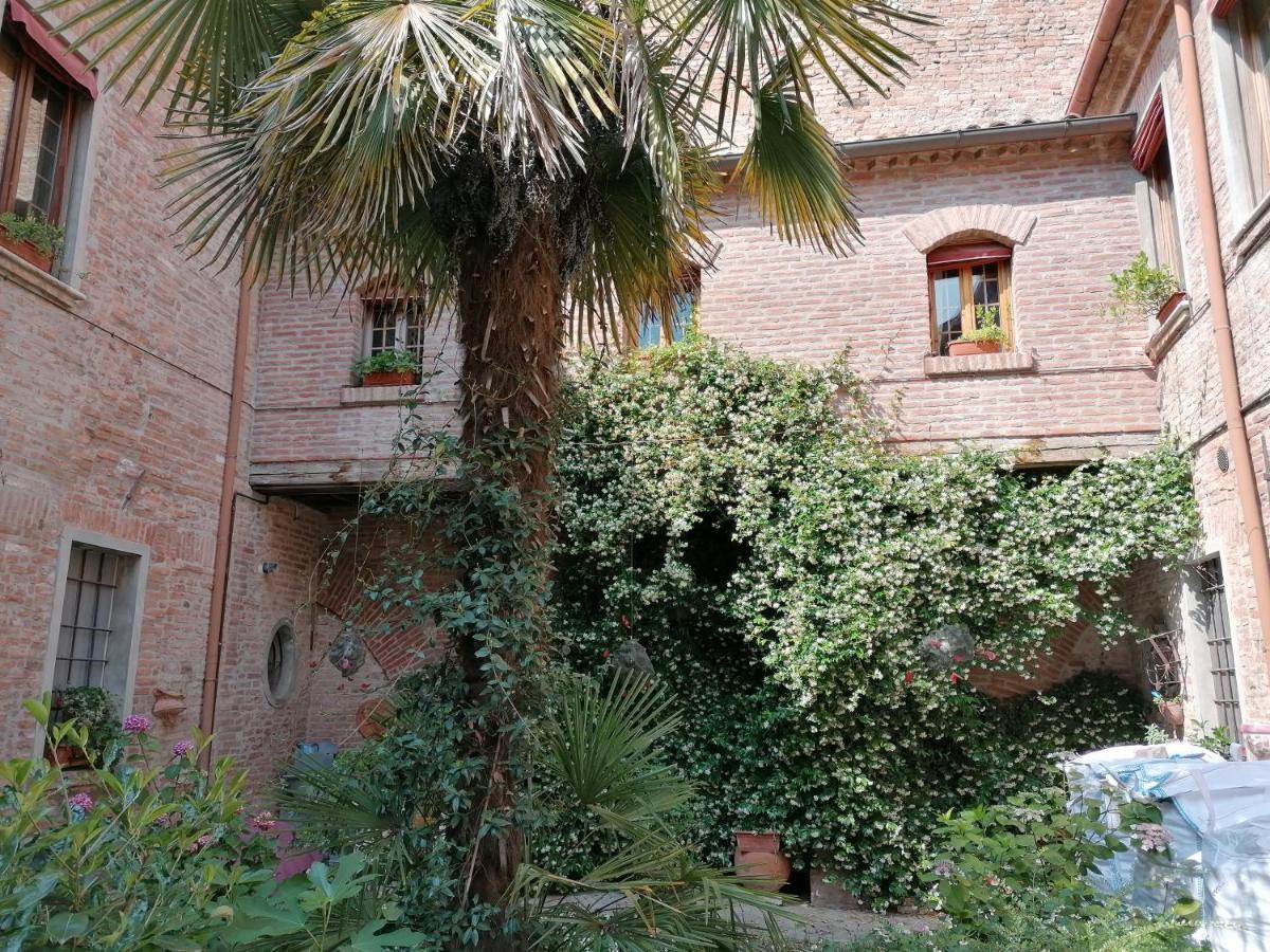 Romantica Mansarda Apartment Ferrara Luaran gambar